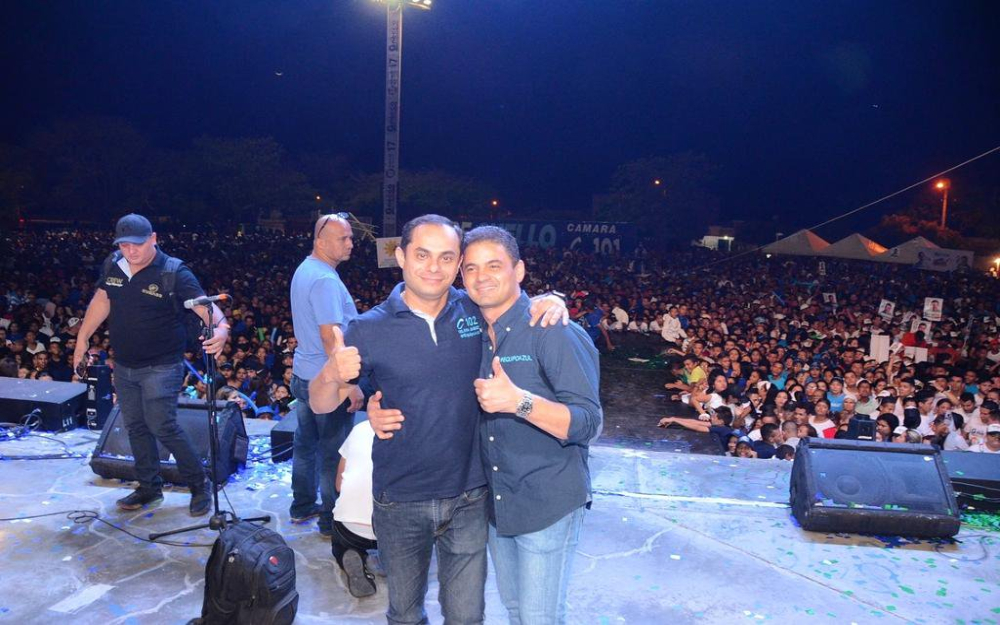 Duque engorda la maquinaria de Ape Cuello en el Cesar