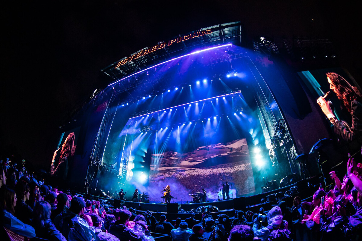 Una de las tarimas del Festival Estéreo Picnic en el SImó Bolívar. Foto: Páramo Presenta.