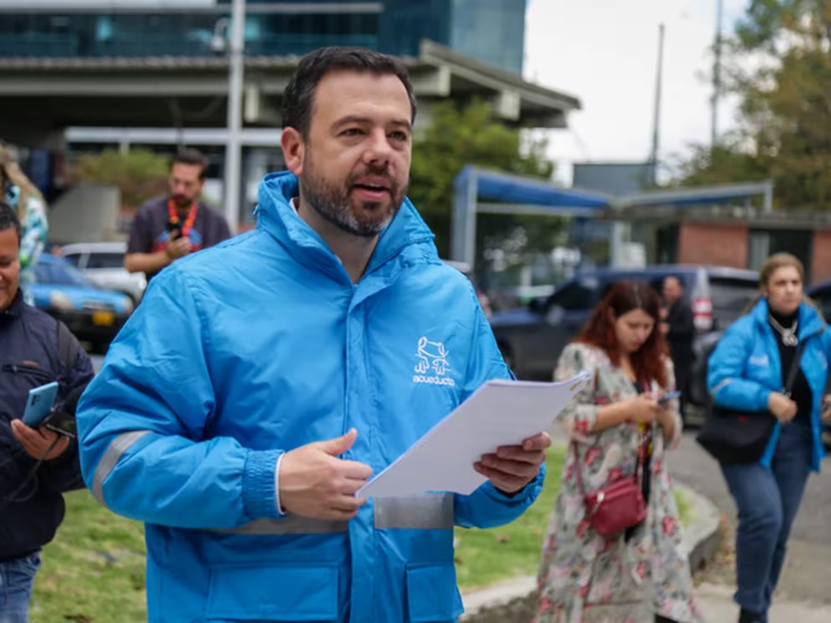 El nuevo plan de Galán para la crisis del agua viene con riesgos políticos