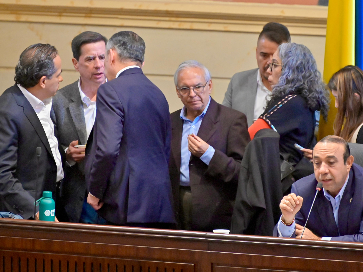 Durante el debate, el gabinete Petro se mostró tranquilo y confiado.